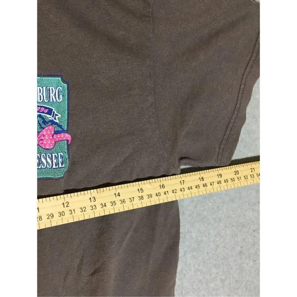 Womens Gatlinburg Tennessee Shirt Size Large Bow Design Gray Pink Cute - Picture 2 of 4